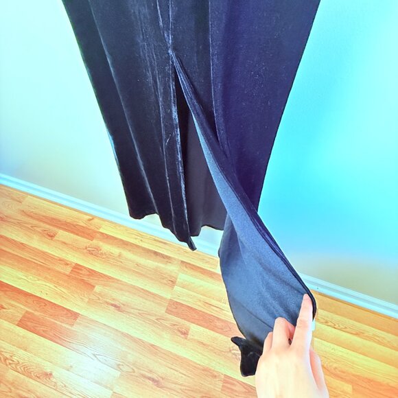 NWT Lulus Velvet Maxi Dress – Sz M - Picture 7 of 12